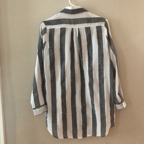 Striped button-up - Picture 2 of 5